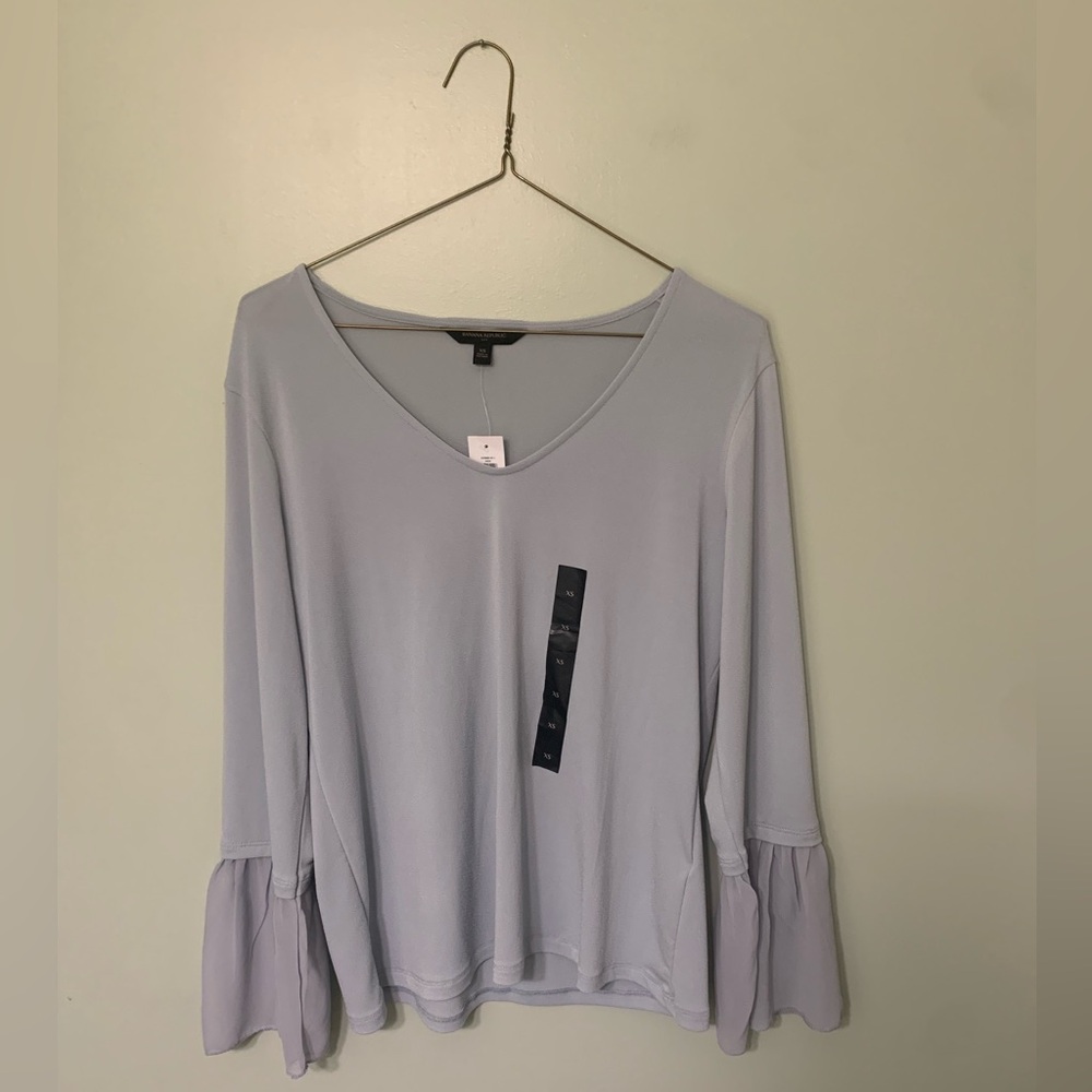 Banana Republic— NWT women’s light blue long sleeves Cream colored blouse